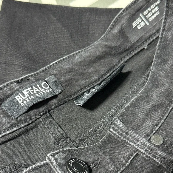 Buffalo David Bitton Jess‎ rip and repair midrise skinny jeans black sz 6 - Picture 2 of 6